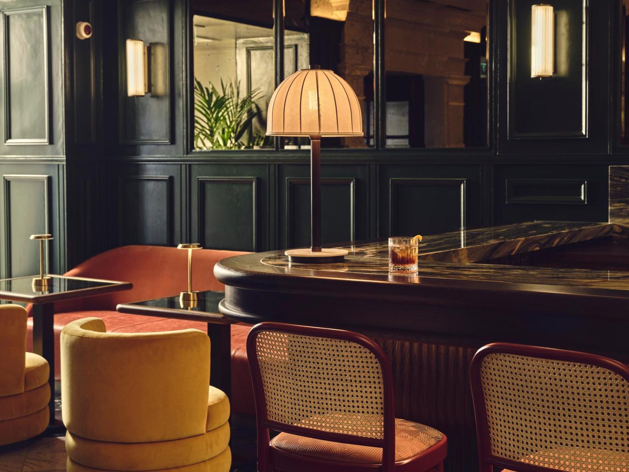 Intercontinental Edinburgh The George By Ihg Hotel Ngoại thất bức ảnh The bar at the restaurant