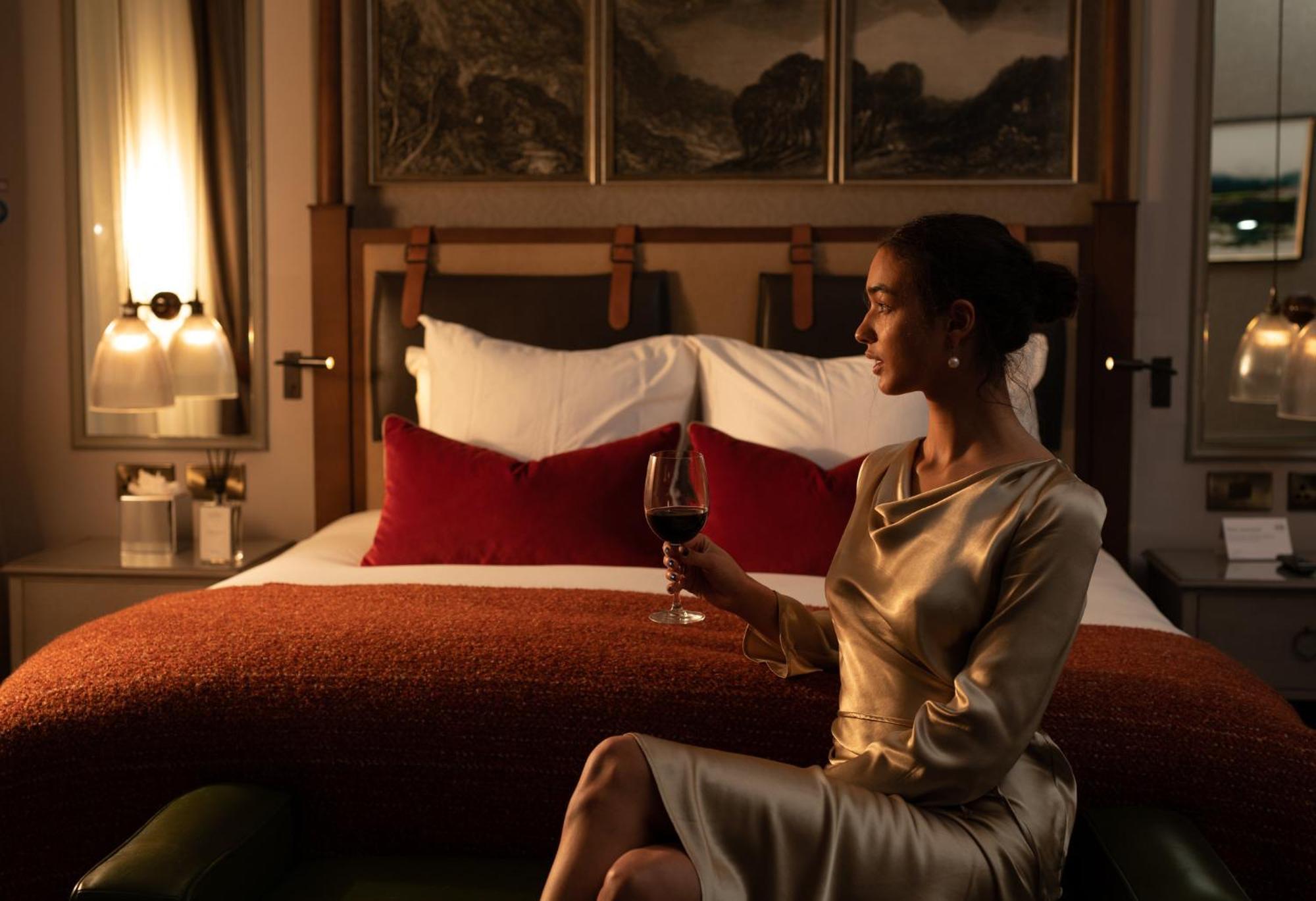 Intercontinental Edinburgh The George By Ihg Hotel Ngoại thất bức ảnh A guest at the hotel